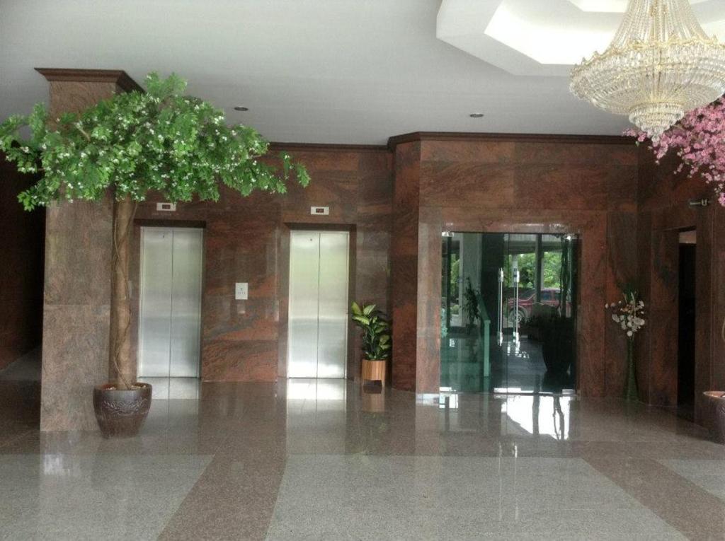 Hotel Kan Канчанабури Екстериор снимка