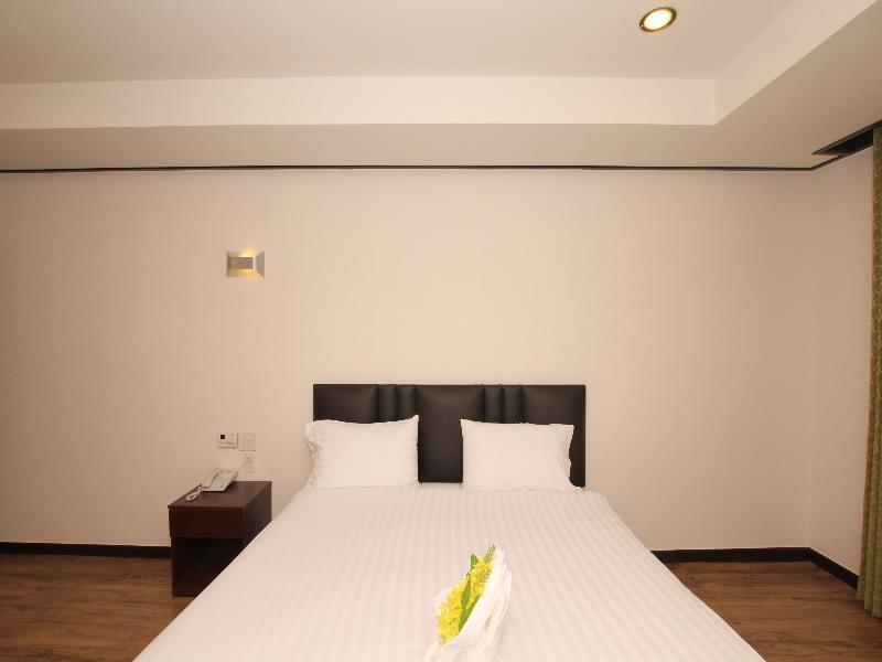 Hotel Kan Канчанабури Екстериор снимка
