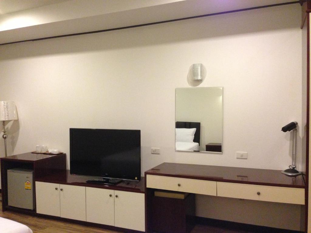 Hotel Kan Канчанабури Екстериор снимка