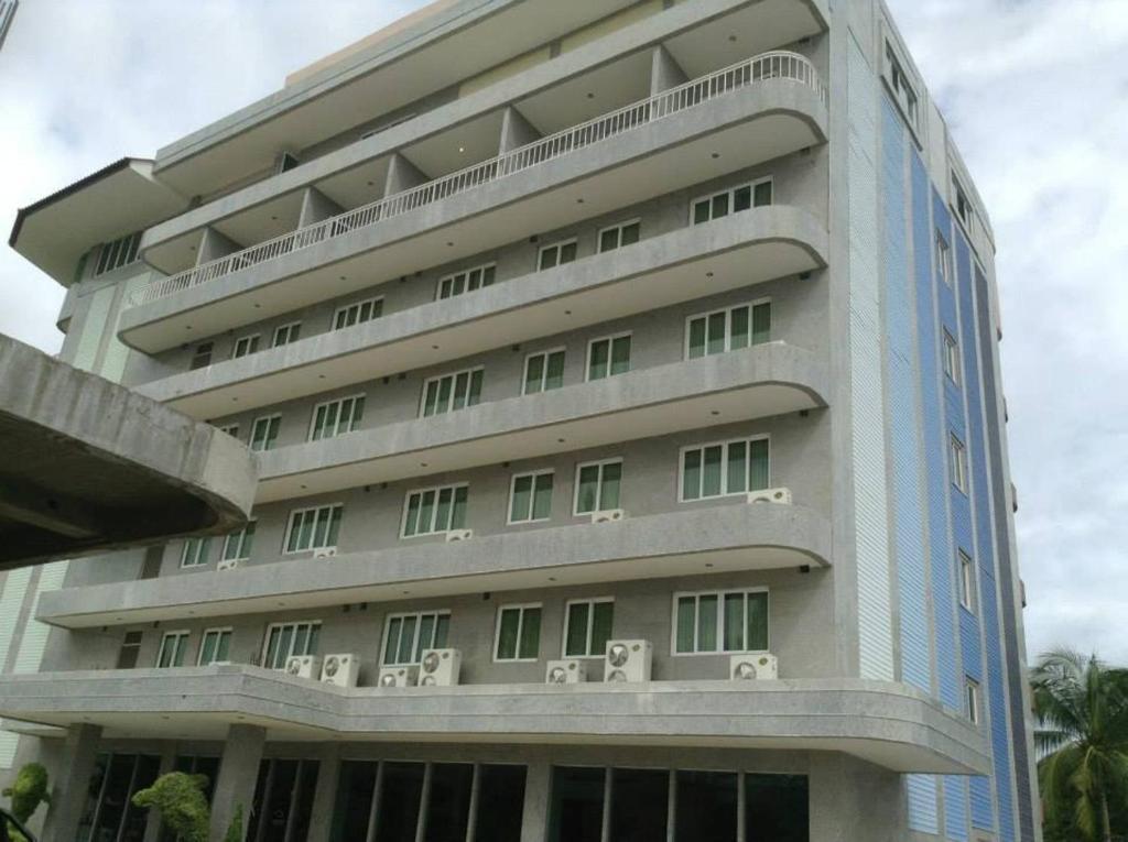 Hotel Kan Канчанабури Екстериор снимка